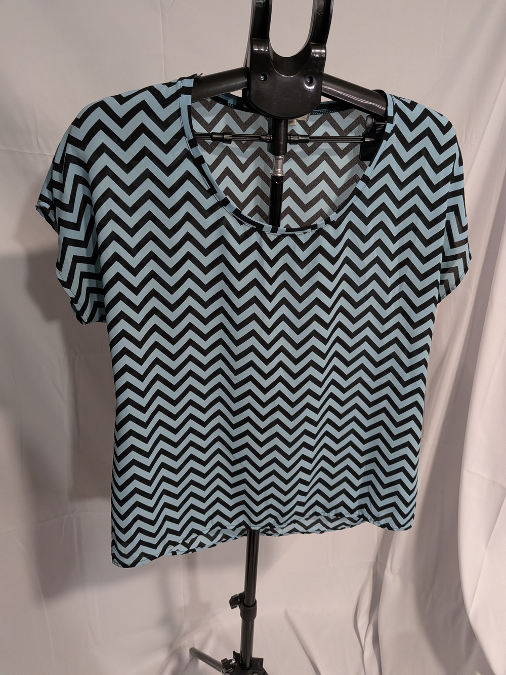 Pleione Black & Light Blue Chevron Short Sleeve Tee